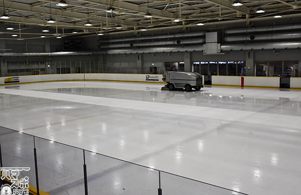 横浜銀行アイスアリーナ