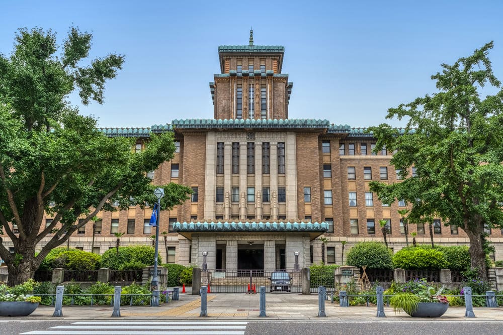 神奈川県庁（キングの塔）