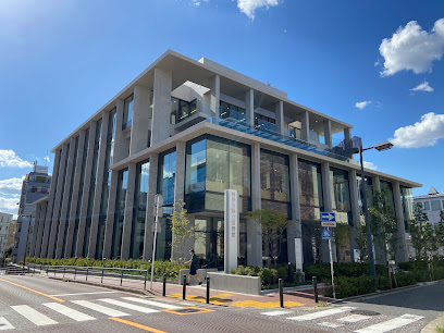 神奈川県立図書館